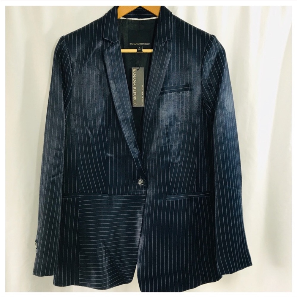 Banana Republic size 4 satin blazer